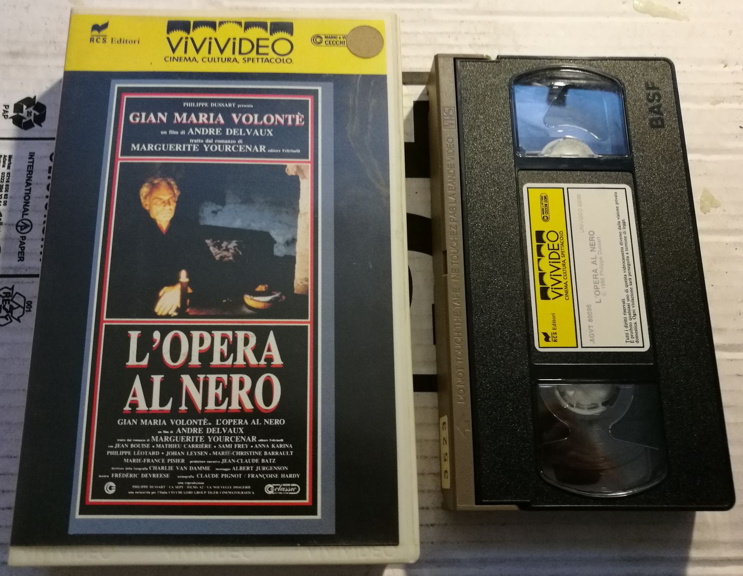 TeknoFilm – VHS – L'OPERA AL NERO di André Delvaux (1988) - VIVIVIDEO TeknoFilm – VHS – L'OPERA AL NERO di André Delvaux (1988) - VIVIVIDEO