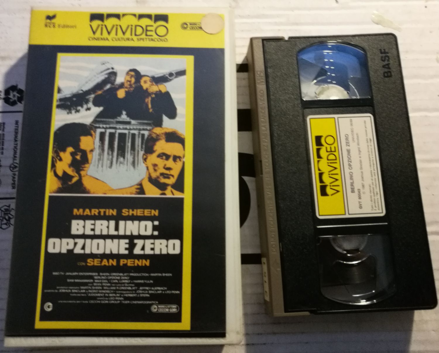 TeknoFilm – VHS – BERLINO OPZIONE ZERO di Leo Penn (1987) - VIVIVIDEO TeknoFilm – VHS – BERLINO OPZIONE ZERO di Leo Penn (1987) - VIVIVIDEO