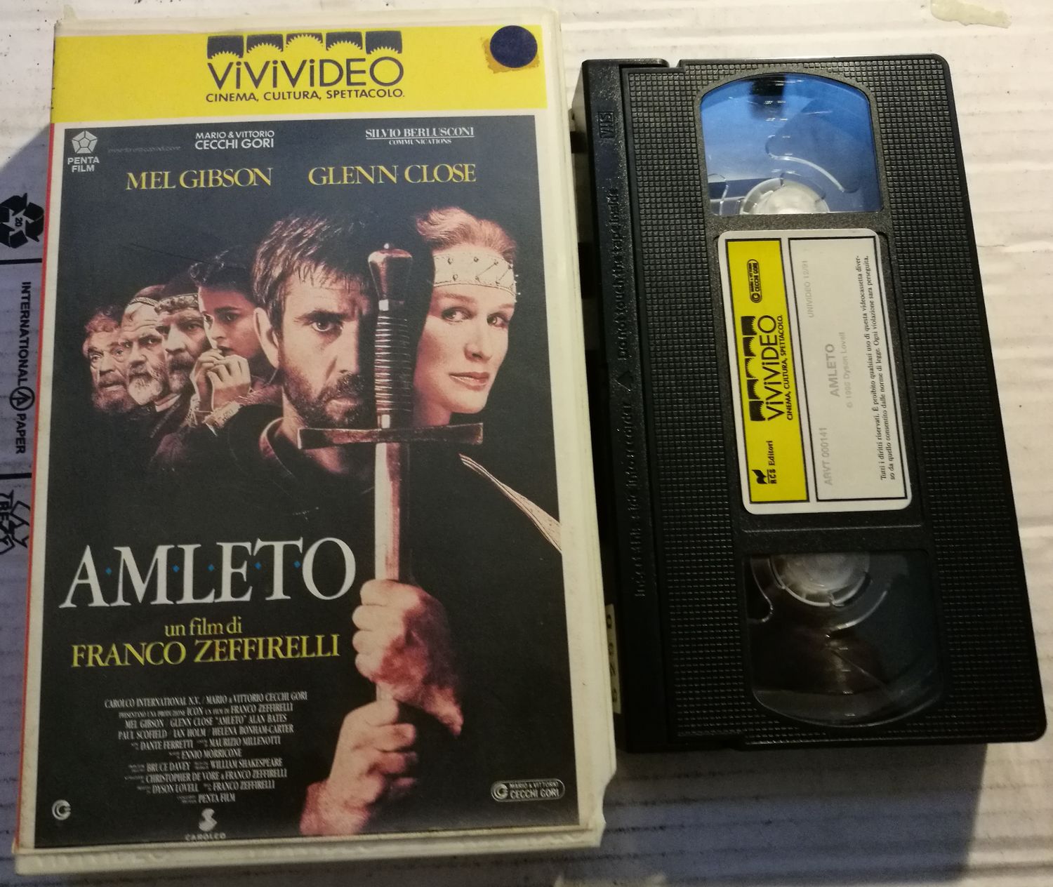 TeknoFilm – VHS – AMLETO di Franco Zeffirelli (1990) - VIVIVIDEO TeknoFilm – VHS – AMLETO di Franco Zeffirelli (1990) - VIVIVIDEO