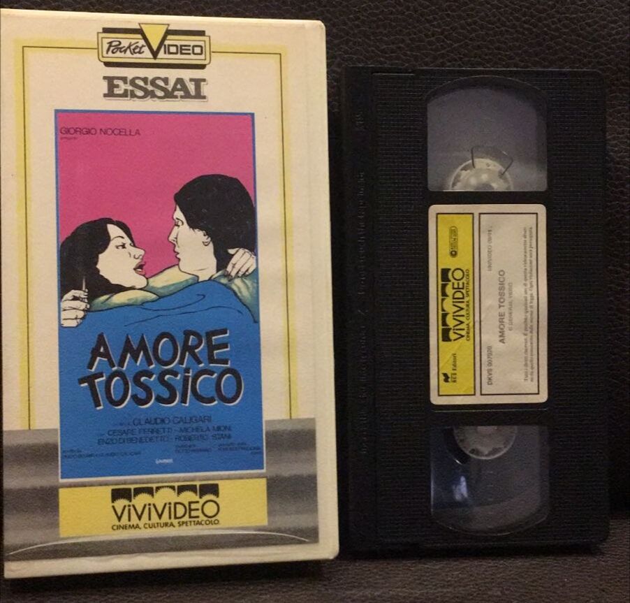 TeknoFilm – VHS – AMORE TOSSICO di Claudio Caligari (1983) - VIVIVIDEO TeknoFilm – VHS – AMORE TOSSICO di Claudio Caligari (1983) - VIVIVIDEO