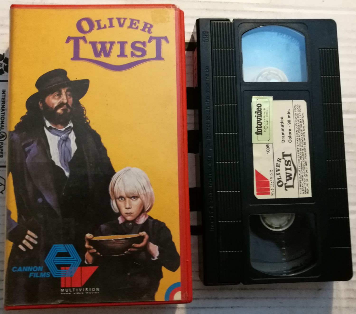 TeknoFilm – VHS – OLIVER TWIST di Clive Donner (1982) - MULTIVISION TeknoFilm – VHS – OLIVER TWIST di Clive Donner (1982) - MULTIVISION