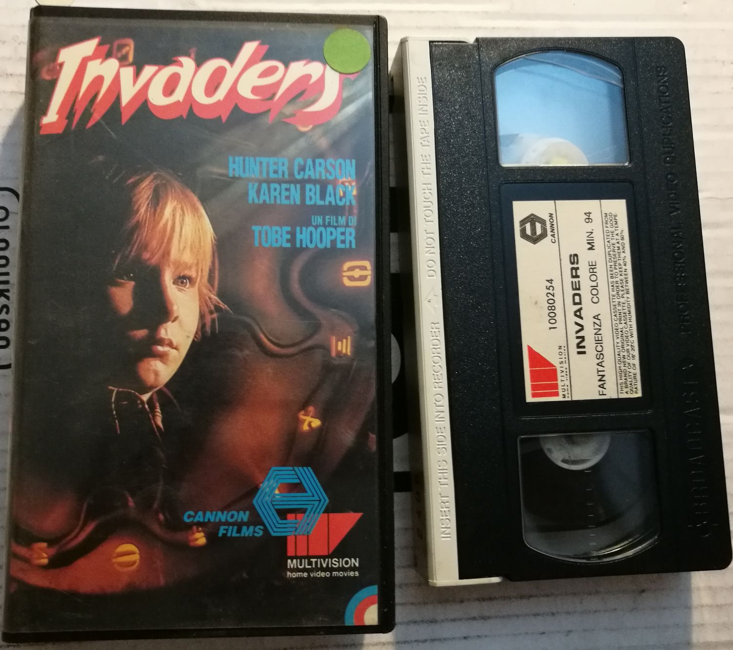 TeknoFilm – VHS – INVADERS di Tobe Hooper (1986) - MULTIVISION TeknoFilm – VHS – INVADERS di Tobe Hooper (1986) - MULTIVISION