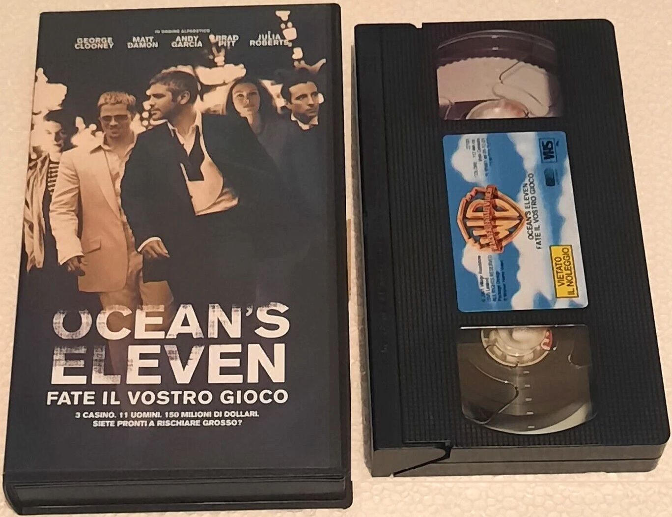TeknoFilm - VHS - OCEAN'S ELEVEN - FATE IL VOSTRO GIOCO di Steven Soderbergh (2001) - WARNER BROS TeknoFilm - VHS - OCEAN'S ELEVEN - FATE IL VOSTRO GIOCO di Steven Soderbergh (2001) - WARNER BROS