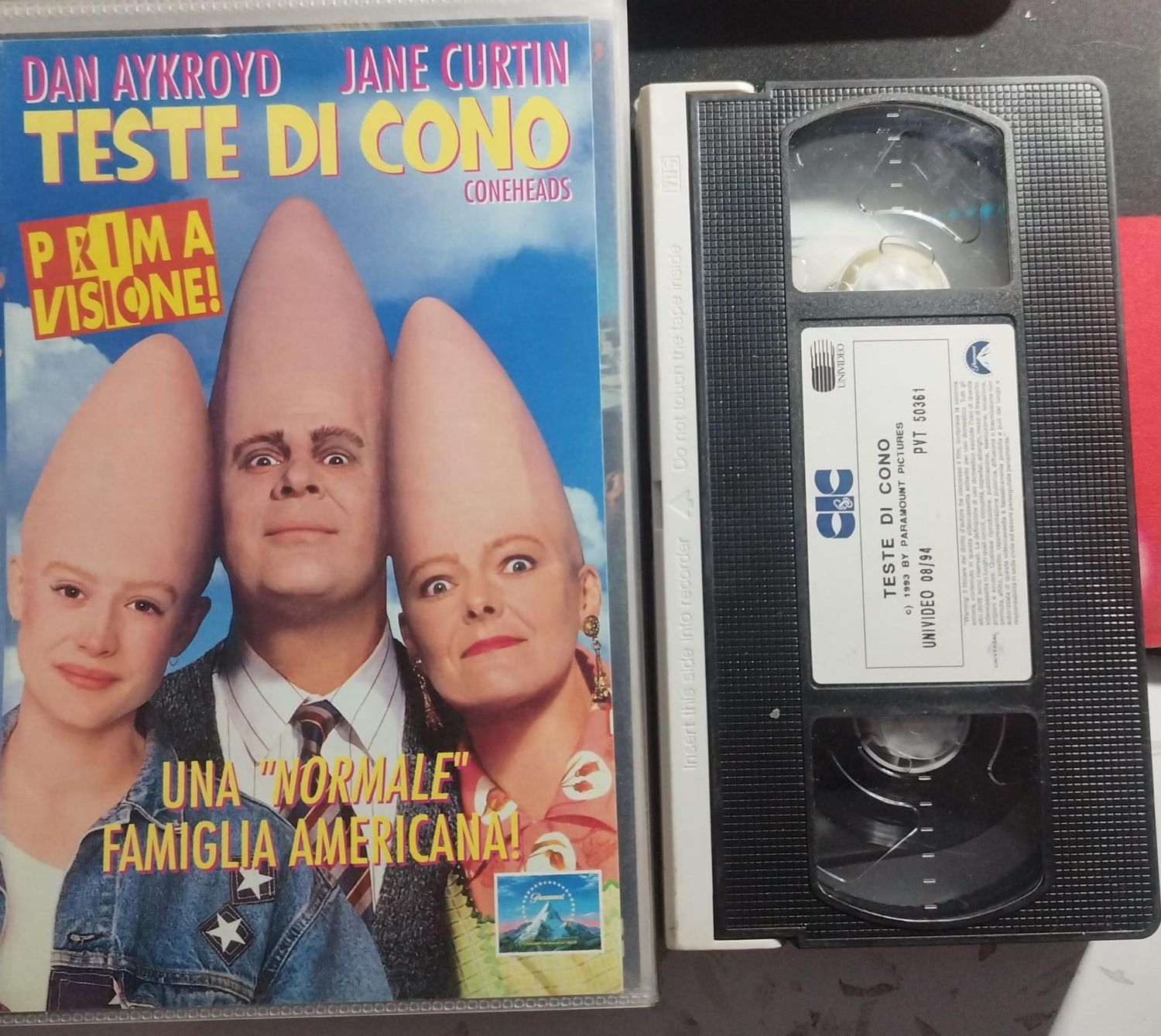TeknoFilm - VHS – TESTE DI CONO di Steve Barron (1993) - CIC TeknoFilm - VHS – TESTE DI CONO di Steve Barron (1993) - CIC