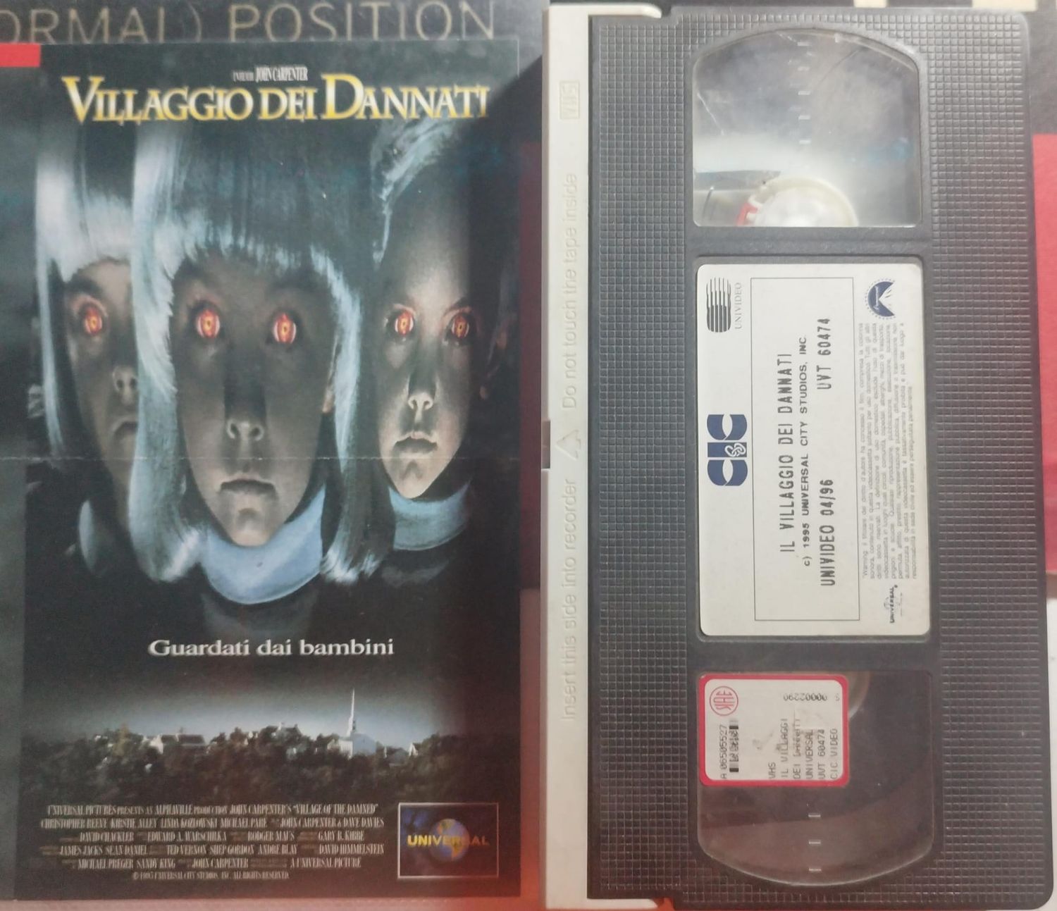 TeknoFilm - VHS – IL VILLAGGIO DEI DANNATI di John Carpenter (1995) - CIC TeknoFilm - VHS – IL VILLAGGIO DEI DANNATI di John Carpenter (1995) - CIC