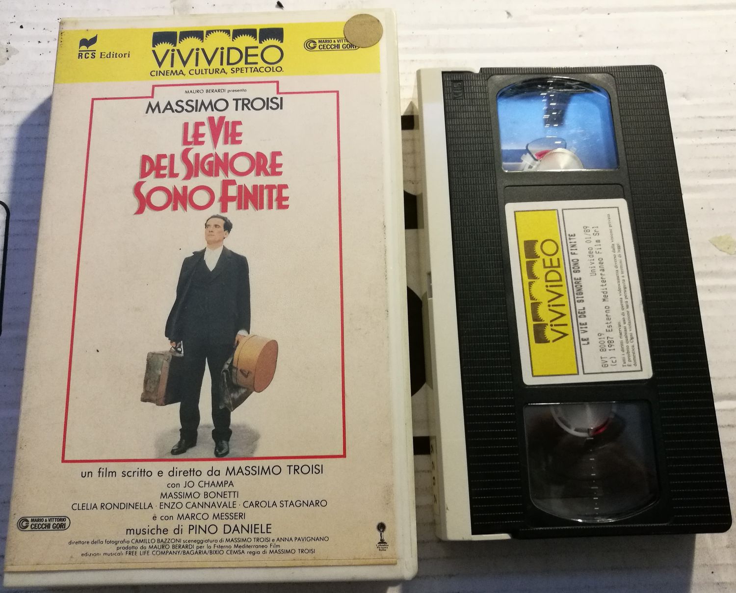 TeknoFilm - VHS – LE VIE DEL SIGNORE SONO FINITE di Massimo Troisi (1987) - VIVIVIDEO TeknoFilm - VHS – LE VIE DEL SIGNORE SONO FINITE di Massimo Troisi (1987) - VIVIVIDEO