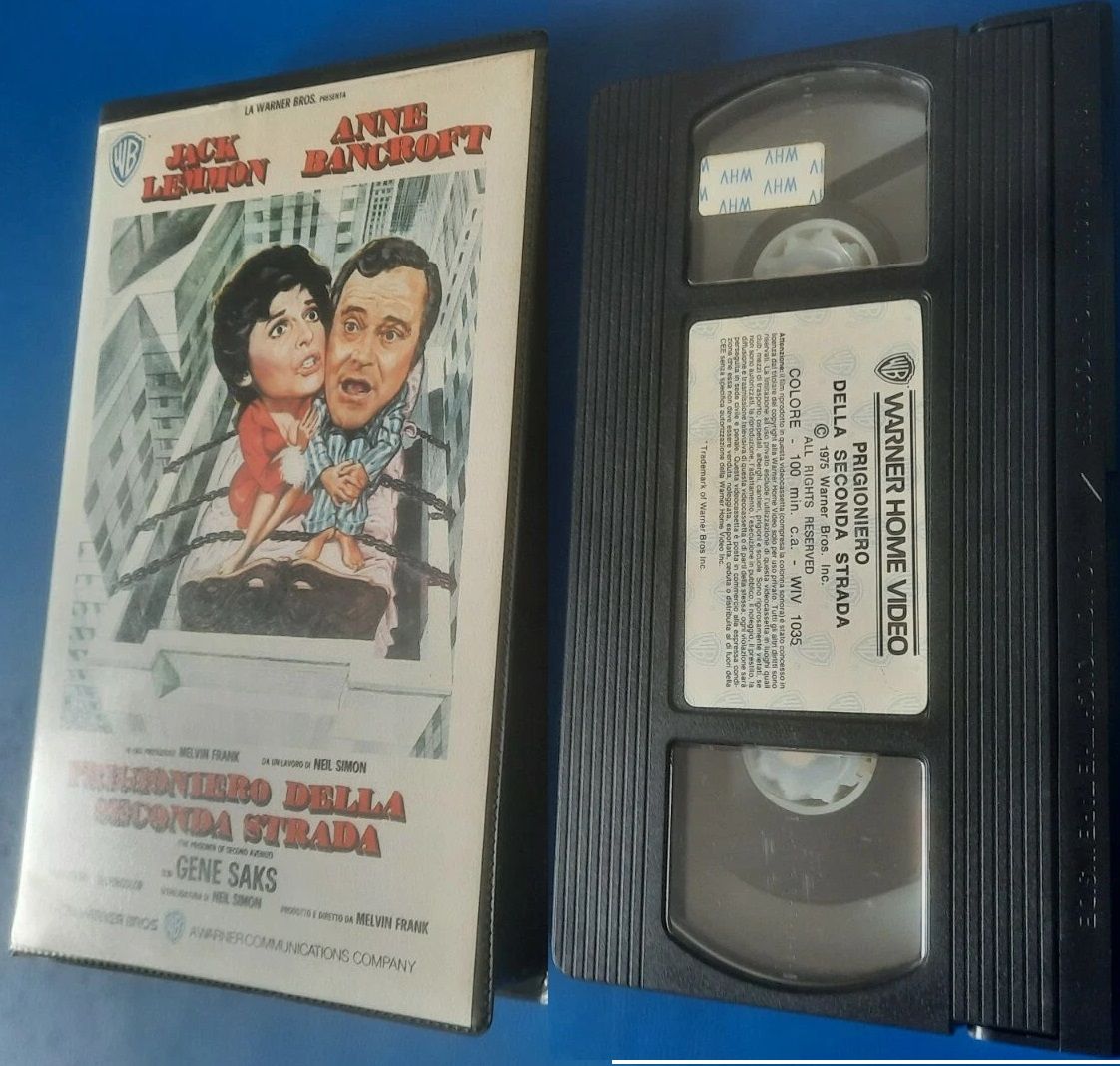 TeknoFilm - VHS - PRIGIONIERO DELLA SECONDA STRADA di Melvin Frank (1975) - WARNER BROS TeknoFilm - VHS - PRIGIONIERO DELLA SECONDA STRADA di Melvin Frank (1975) - WARNER BROS