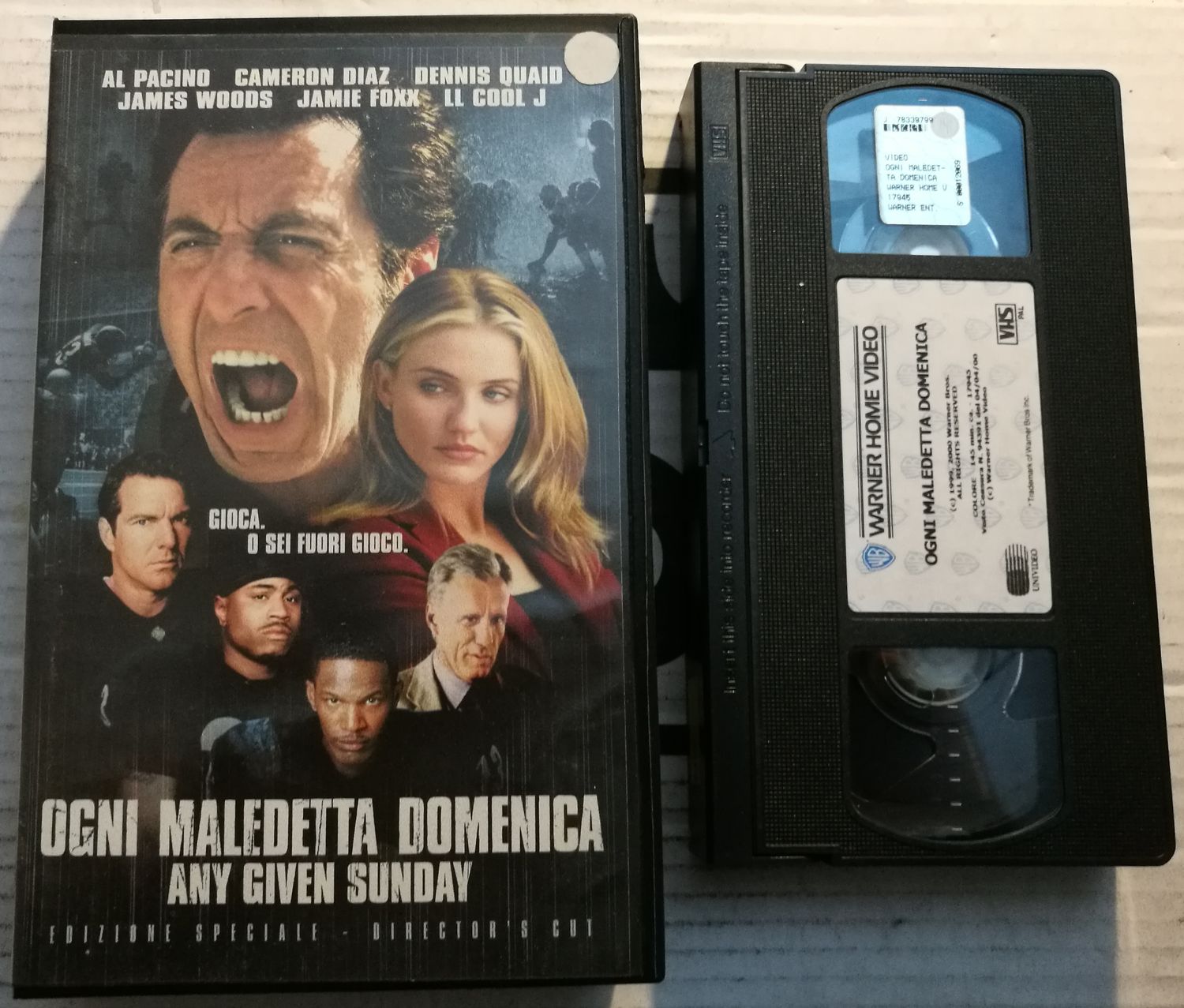 TeknoFilm - VHS - OGNI MALEDETTA DOMENICA di Oliver Stone (1999) - WARNER BROS TeknoFilm - VHS - OGNI MALEDETTA DOMENICA di Oliver Stone (1999) - WARNER BROS