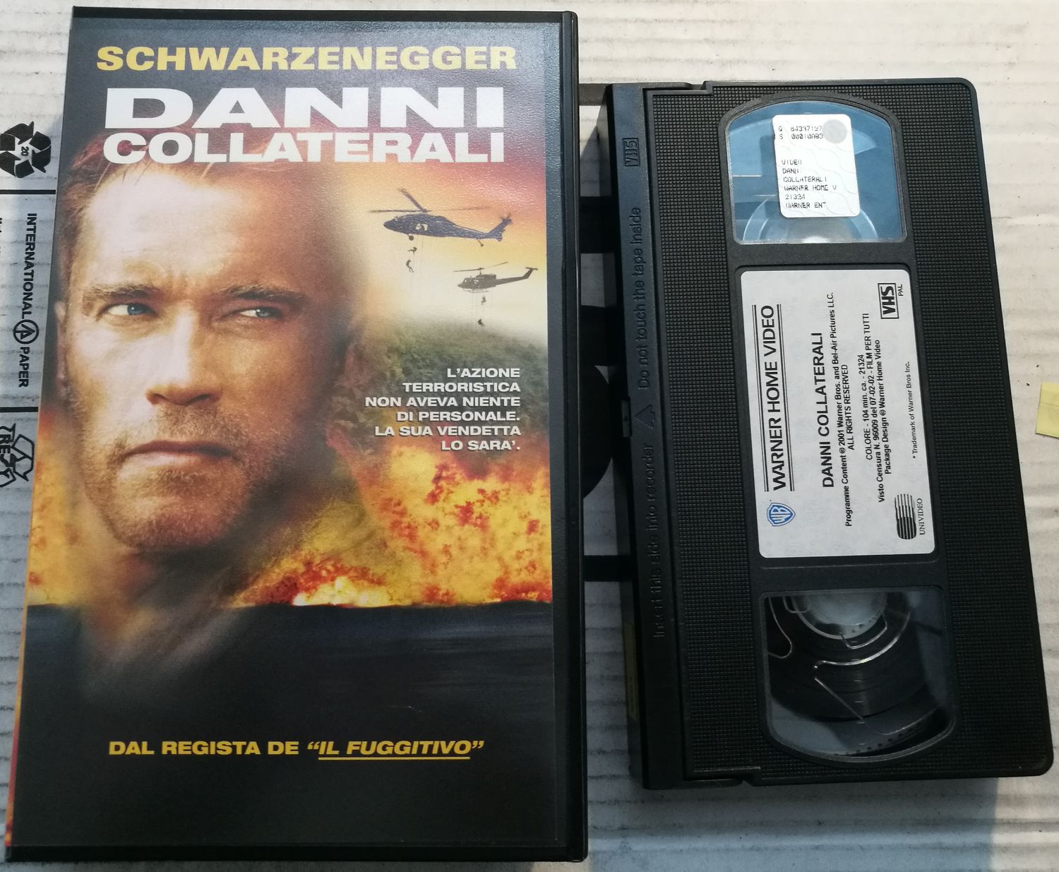 TeknoFilm - VHS - DANNI COLLATERALI di Andrew Davis (2002) - WARNER BROS TeknoFilm - VHS - DANNI COLLATERALI di Andrew Davis (2002) - WARNER BROS
