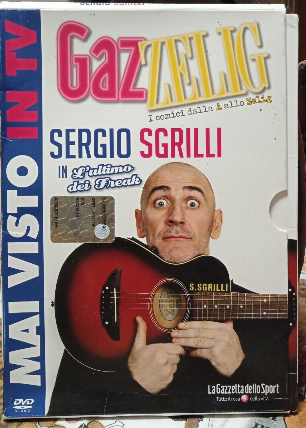 TeknoFilm - DVD – GAZZELIG - SERGIO SGRILLI in L'ULTIMO DEI FREAK (2009) - GAZZETTA DELLO SPORT