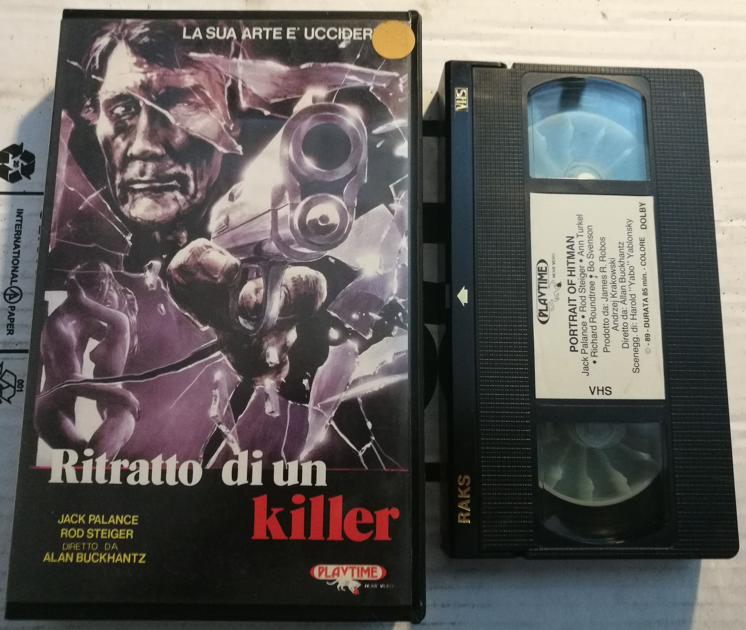 TeknoFilm - VHS - RITRATTO DI UN KILLER di Allan A. Buckhantz (1977) - PLAYTIME (INEDITO IN DVD) TeknoFilm - VHS - RITRATTO DI UN KILLER di Allan A. Buckhantz (1977) - PLAYTIME (INEDITO IN DVD)