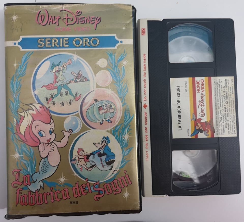 TeknoFilm - VHS - Serie oro Volume 5 - LA FABBRICA DEI SOGNI di A.A.V.V.(1986) - WALT DISNEY (INEDITO IN DVD) TeknoFilm - VHS - Serie oro Volume 5 - LA FABBRICA DEI SOGNI di A.A.V.V.(1986) - WALT DISNEY (INEDITO IN DVD)