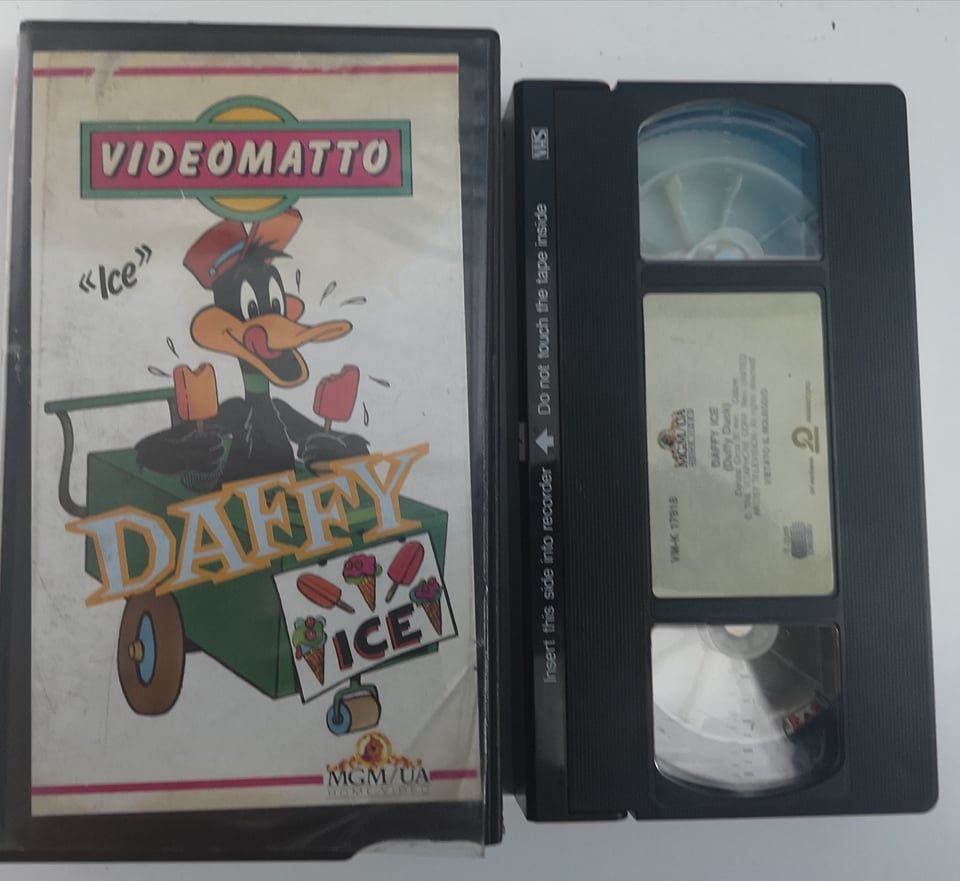 TeknoFilm - VHS – DAFFY ICE - 4 Episodi (1945) - PANARECORD (INEDITO IN DVD) TeknoFilm - VHS – DAFFY ICE - 4 Episodi (1945) - PANARECORD (INEDITO IN DVD)