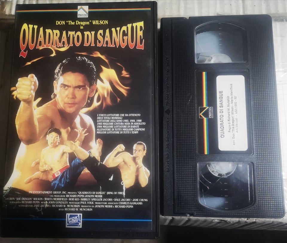 TeknoFilm - 2 VHS – QUADRATO DI SANGUE + QUADRATO DI SANGUE 2 - A FERRO E FUOCO di Richard W. Munchkin (1991) - FOX VIDEO (INEDITO IN DVD) TeknoFilm - 2 VHS – QUADRATO DI SANGUE + QUADRATO DI SANGUE 2 - A FERRO E FUOCO di Richard W. Munchkin (1991) - FOX VIDEO (INEDITO IN DVD)