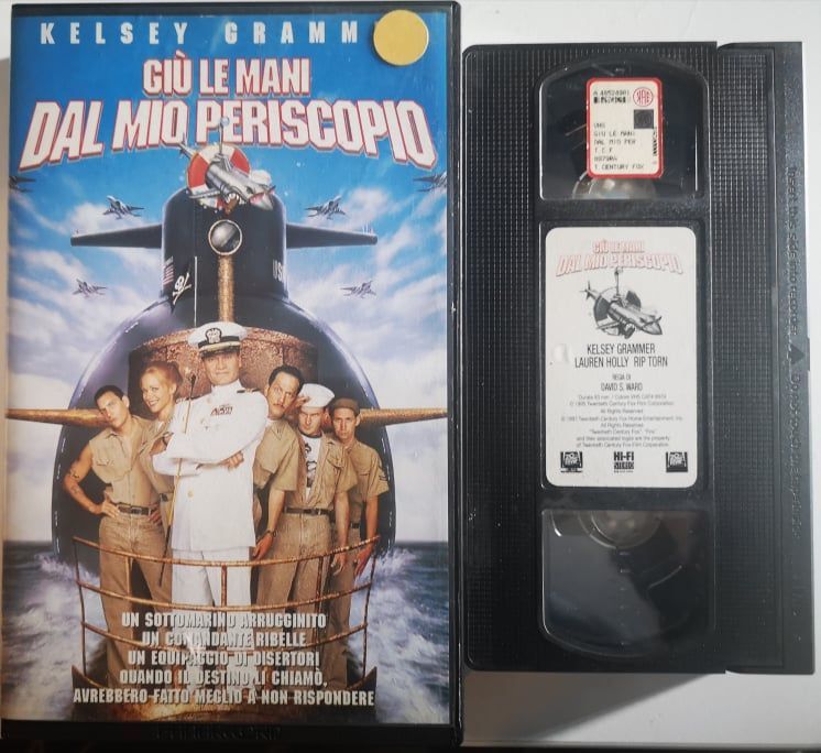 TeknoFilm - VHS – GIU' LE MANI DAL MIO PERISCOPIO di David S. Ward (1996) - 20TH CENTURY FOX TeknoFilm - VHS – GIU' LE MANI DAL MIO PERISCOPIO di David S. Ward (1996) - 20TH CENTURY FOX
