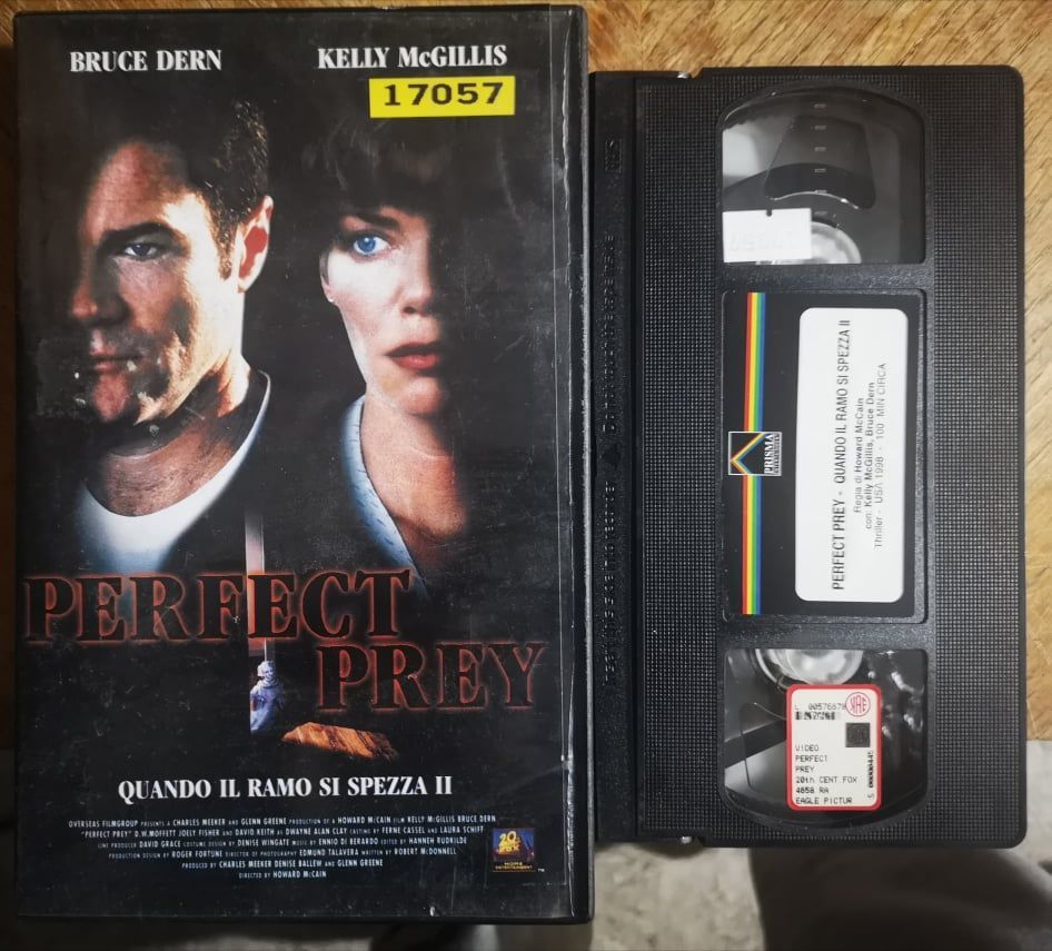 TeknoFilm - VHS – PERFECT PREY - QUANDO IL RAMO SI SPEZZA II di Howard McCain (1998) - 20TH CENTURY FOX (INEDITO IN DVD) TeknoFilm - VHS – PERFECT PREY - QUANDO IL RAMO SI SPEZZA II di Howard McCain (1998) - 20TH CENTURY FOX (INEDITO IN DVD)