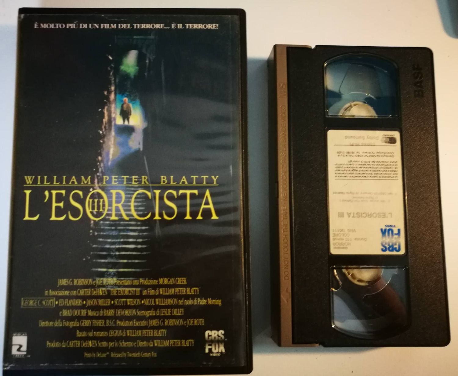 TeknoFilm - VHS – L'ESORCISTA III di William Peter Blatty (1990) - CBS FOX TeknoFilm - VHS – L'ESORCISTA III di William Peter Blatty (1990) - CBS FOX