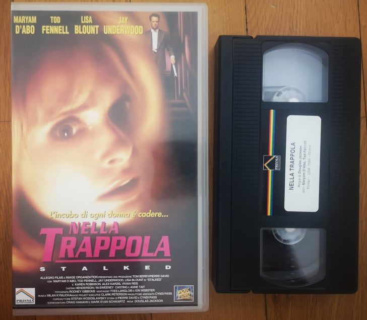 TeknoFilm - VHS – STALKED - NELLA TRAPPOLA di Douglas Jackson (1994) - FOX PRISMA (INEDITO IN DVD) TeknoFilm - VHS – STALKED - NELLA TRAPPOLA di Douglas Jackson (1994) - FOX PRISMA (INEDITO IN DVD)