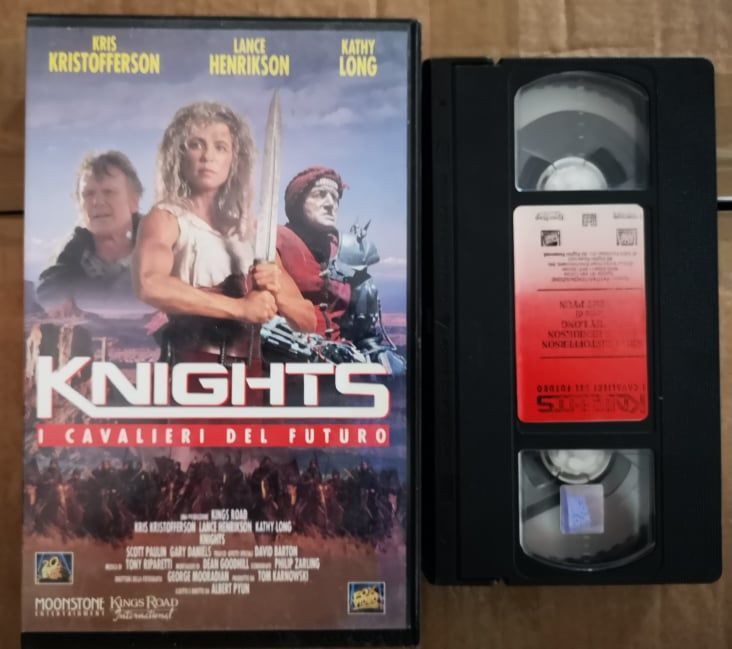 TeknoFilm - VHS – KNIGHTS - I CAVALIERI DEL FUTURO di Albert Pyun (1993) - FOX PRISMA (INEDITO IN DVD) TeknoFilm - VHS – KNIGHTS - I CAVALIERI DEL FUTURO di Albert Pyun (1993) - FOX PRISMA (INEDITO IN DVD)