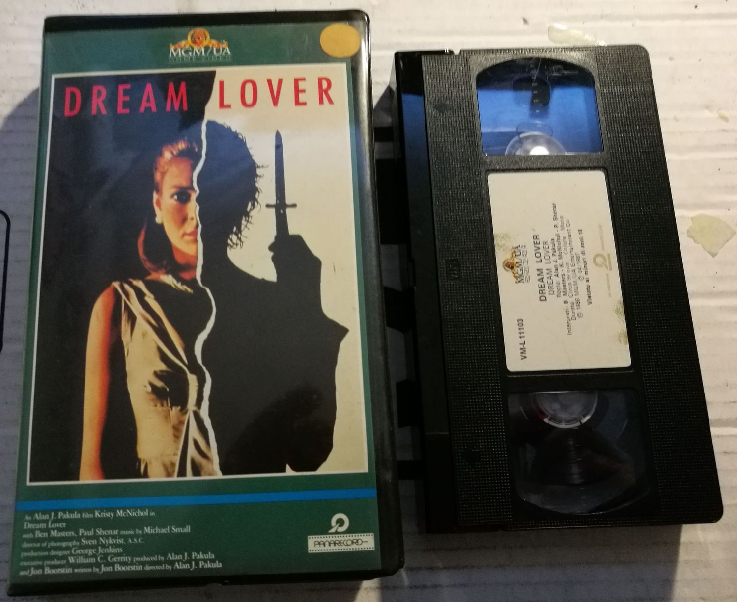 TeknoFilm - VHS – DREAM LOVER di Alan J. Pakula (1982) - MGM (INEDITO IN DVD) TeknoFilm - VHS – DREAM LOVER di Alan J. Pakula (1982) - MGM (INEDITO IN DVD)