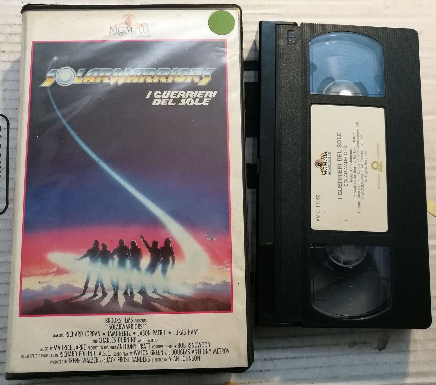 TeknoFilm - VHS – SOLAR WARRIORS - I GUERRIERI DEL SOLE di Alan Johnson (1986) - MGM (INEDITO IN DVD) TeknoFilm - VHS – SOLAR WARRIORS - I GUERRIERI DEL SOLE di Alan Johnson (1986) - MGM (INEDITO IN DVD)