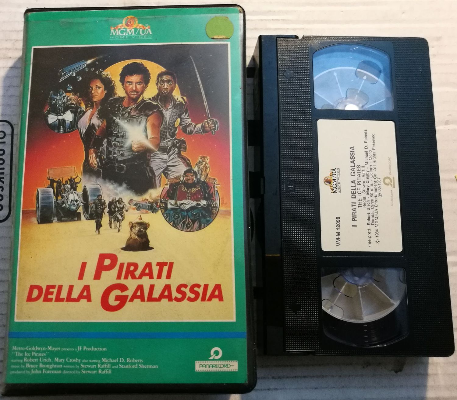 TeknoFilm - VHS – I PIRATI DELLA GALASSIA di Stewart Raffill (1984) - MGM (INEDITO IN DVD) TeknoFilm - VHS – I PIRATI DELLA GALASSIA di Stewart Raffill (1984) - MGM (INEDITO IN DVD)
