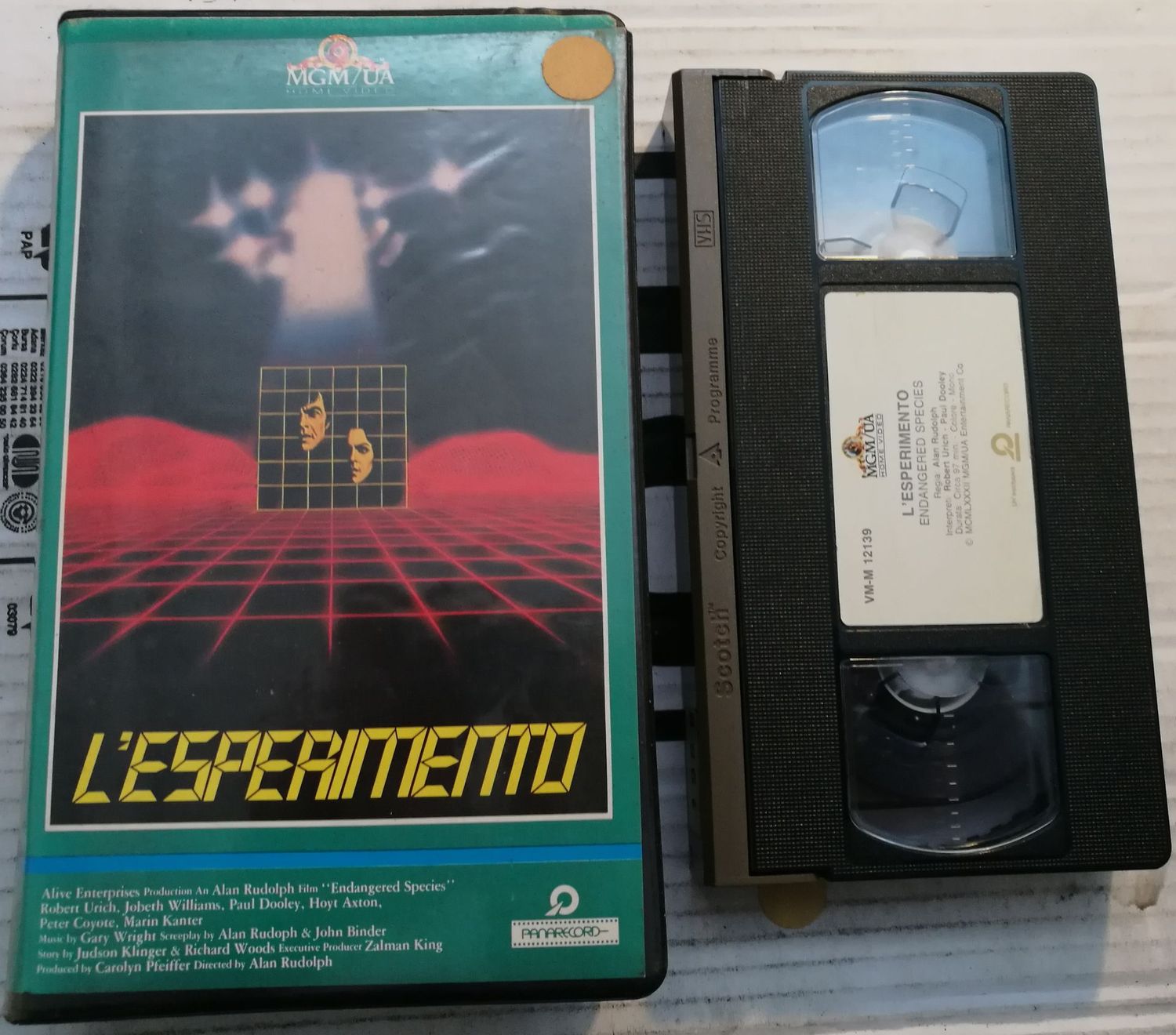 TeknoFilm - VHS – L'ESPERIMENTO di Alan Rudolph (1982) - MGM (INEDITO IN DVD) TeknoFilm - VHS – L'ESPERIMENTO di Alan Rudolph (1982) - MGM (INEDITO IN DVD)