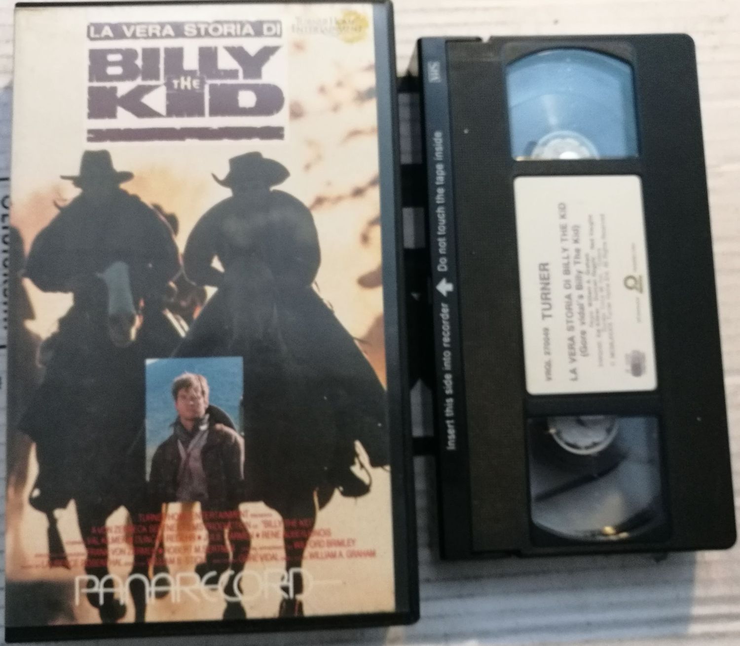 TeknoFilm - VHS – LA VERA STORIA DI BILLY THE KID di William A. Graham (1989) - PANARECORD (INEDITO IN DVD) TeknoFilm - VHS – LA VERA STORIA DI BILLY THE KID di William A. Graham (1989) - PANARECORD (INEDITO IN DVD)