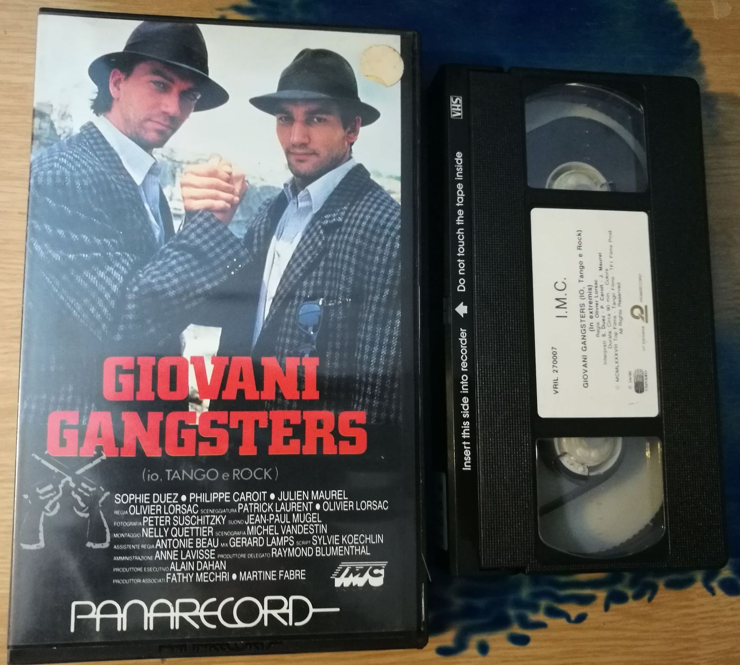 TeknoFilm - VHS – GIOVANI GANGSTERS: IO, TANGO E ROCK di Olivier Lorsac (1988) - PANARECORD (INEDITO IN DVD) TeknoFilm - VHS – GIOVANI GANGSTERS: IO, TANGO E ROCK di Olivier Lorsac (1988) - PANARECORD (INEDITO IN DVD)
