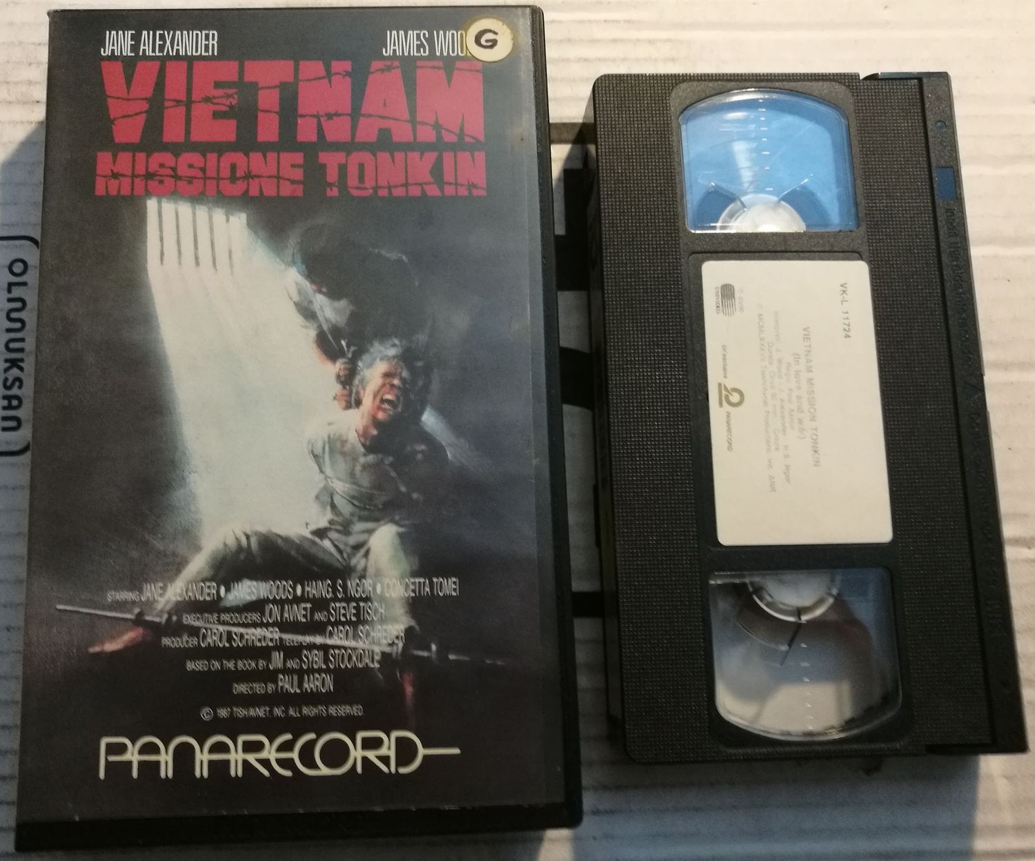 TeknoFilm - VHS – VIETNAM MISSIONE TONKIN di Paul Aaron (1987) - PANARECORD (INEDITO IN DVD) TeknoFilm - VHS – VIETNAM MISSIONE TONKIN di Paul Aaron (1987) - PANARECORD (INEDITO IN DVD)