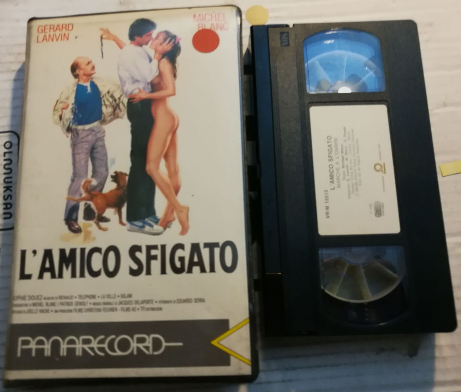 TeknoFilm - VHS – L'AMICO SFIGATO di Michel Blanc (1984) - PANARECORD (INEDITO IN DVD) TeknoFilm - VHS – L'AMICO SFIGATO di Michel Blanc (1984) - PANARECORD (INEDITO IN DVD)