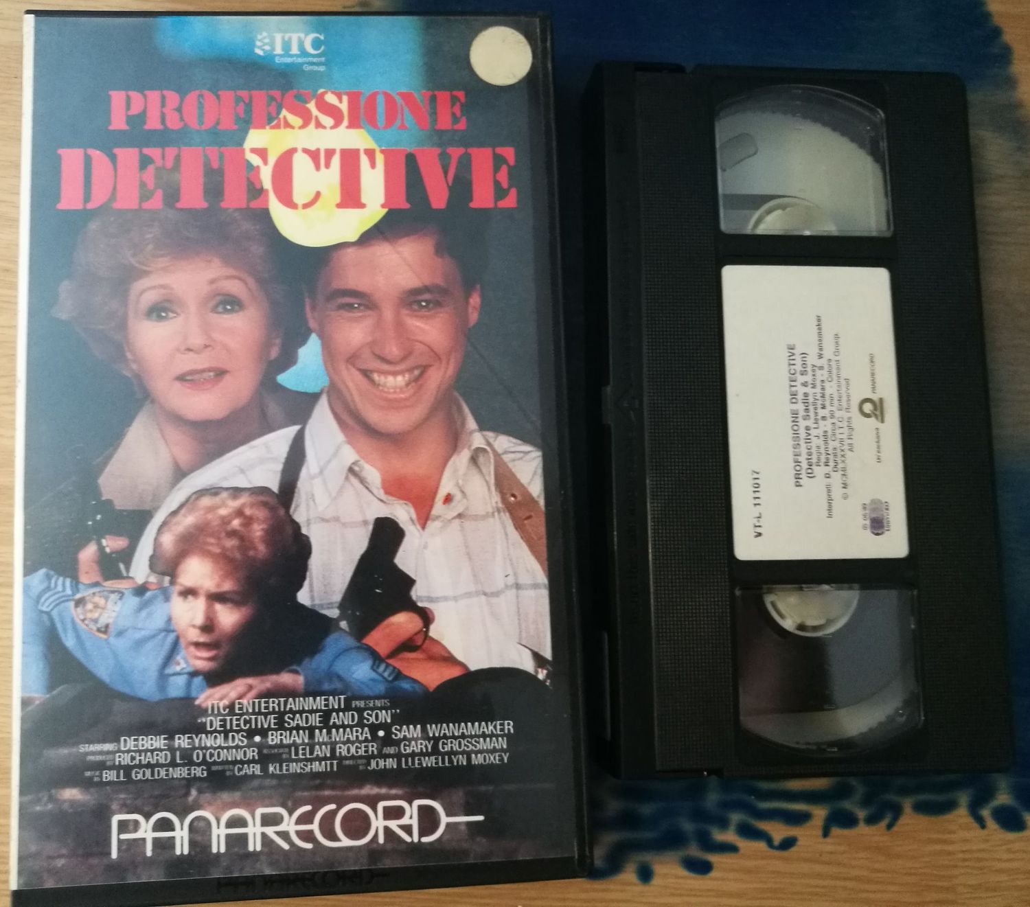 TeknoFilm - VHS – PROFESSIONE DETECTIVE di John Llewellyn Moxey (1987) - PANARECORD (INEDITO IN DVD)