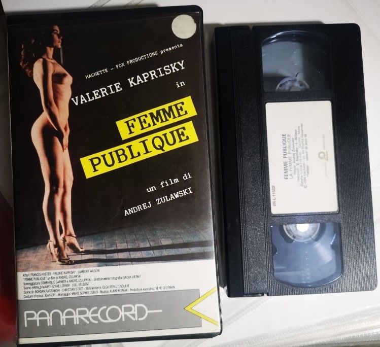 TeknoFilm - VHS – FEMME PUBLIQUE di Andrzej Żuławski (1984) - PANARECORD TeknoFilm - VHS – FEMME PUBLIQUE di Andrzej Żuławski (1984) - PANARECORD