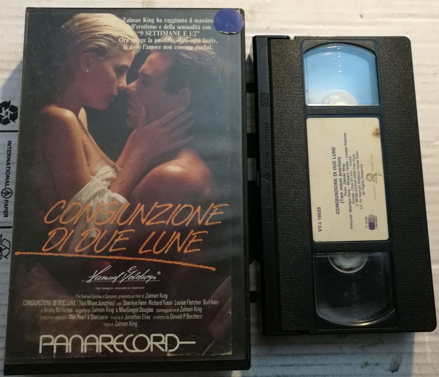 TeknoFilm - VHS – CONGIUNZIONE DI DUE LUNE di Zalman King (1988) - PANARECORD