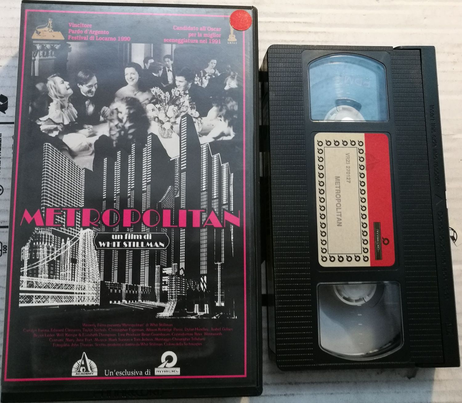 TeknoFilm - VHS – METROPOLITAN di Whit Stillman (1990) - PANARECORD TeknoFilm - VHS – METROPOLITAN di Whit Stillman (1990) - PANARECORD