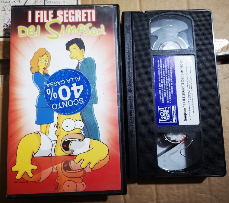 TeknoFilm - VHS – I FILE SEGRETI DEI SIMPSON di A.A.V.V. (1993) - 20TH CENTURY FOX TeknoFilm - VHS – I FILE SEGRETI DEI SIMPSON di A.A.V.V. (1993) - 20TH CENTURY FOX