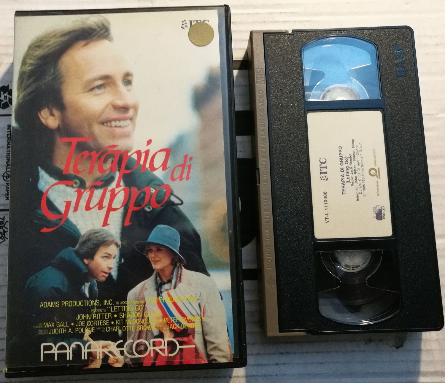 TeknoFilm - VHS – TERAPIA DI GRUPPO di Jack Bender (1985) - PANARECORD (INEDITO IN DVD) TeknoFilm - VHS – TERAPIA DI GRUPPO di Jack Bender (1985) - PANARECORD (INEDITO IN DVD)