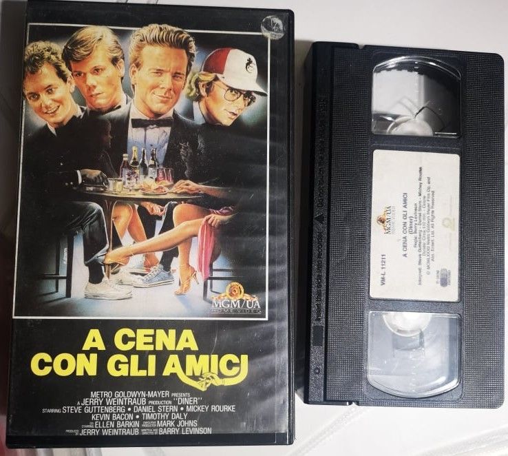 TeknoFilm - VHS – A CENA CON GLI AMICI di Barry Levinson (1982) - MGM
