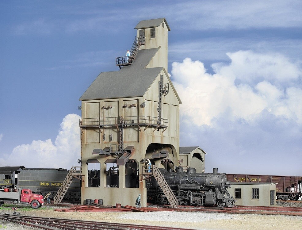 Walthers HO 933-2903 Modern Coaling Tower Kit