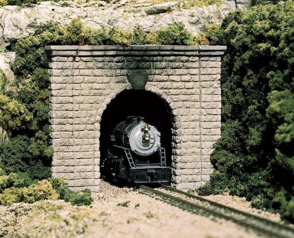 Woodland Scenics HO C1253 Cut Stone Single Track Tunnel Portal