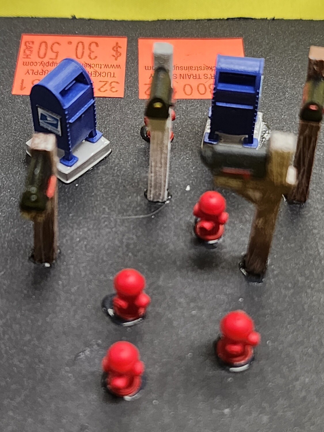 Koda&#39;s HO 323-102 Mailboxes &amp; Fire Hydrants