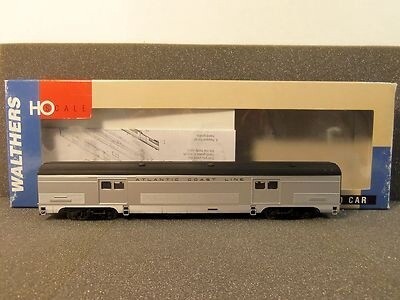 Walthers 932-6410 HO ACL 73' Budd Baggage Car