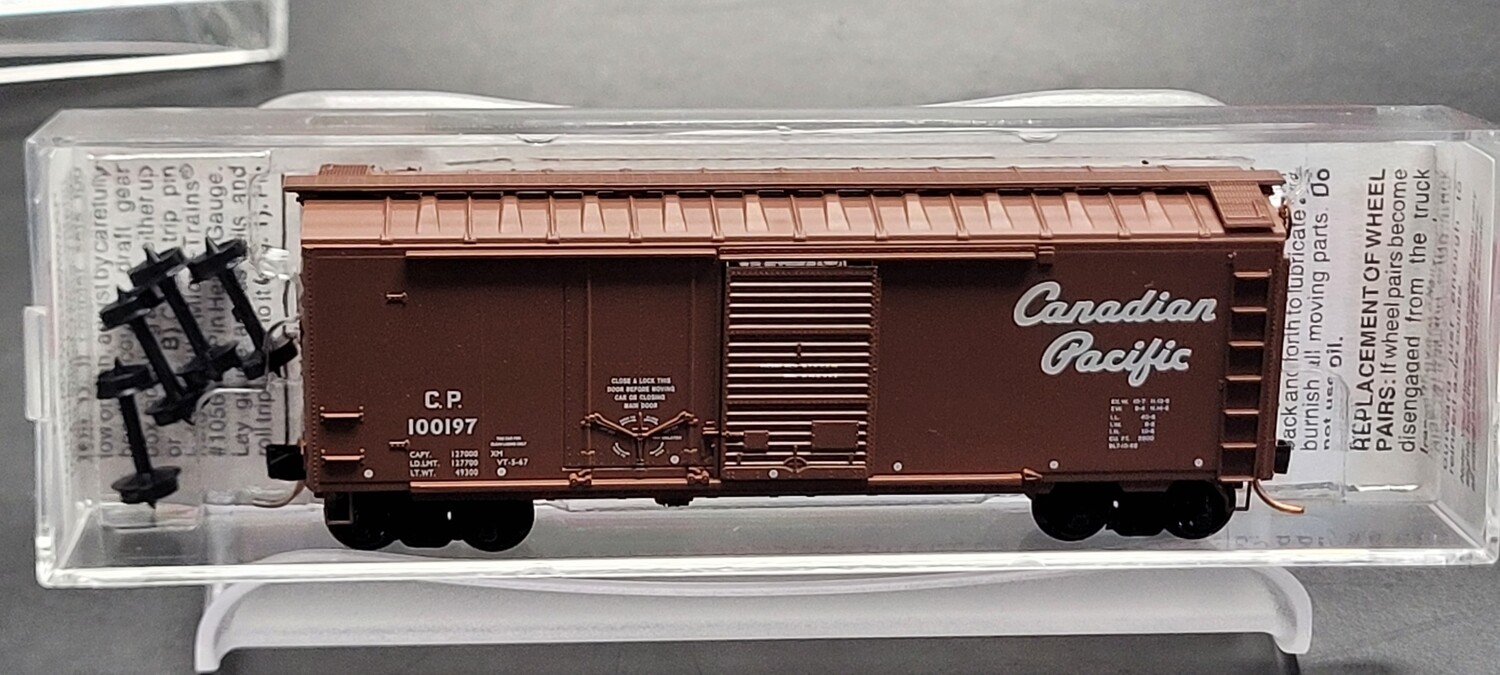 Used N Micro-Trains 22110 Canadian Pacific 40' Standard Box Car