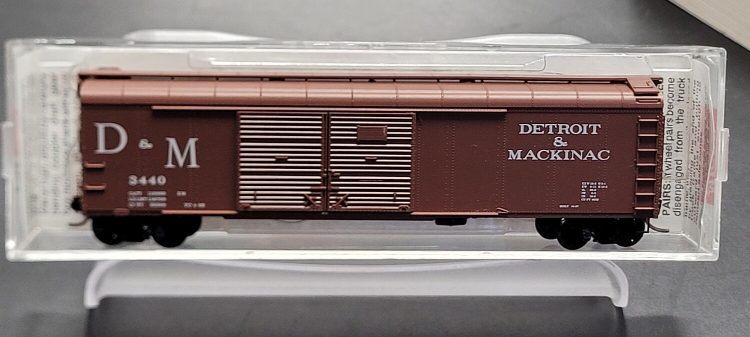 Used N Micro-Trains 79030 Detroit &amp; Mackinac 50&#39; Wagon Top Box Car