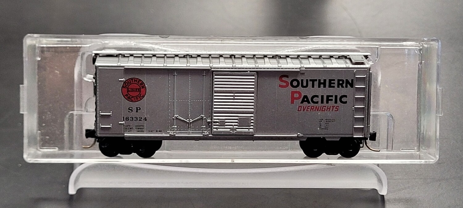 Used N Micro-Trains Southern Pacific 40' Box Car