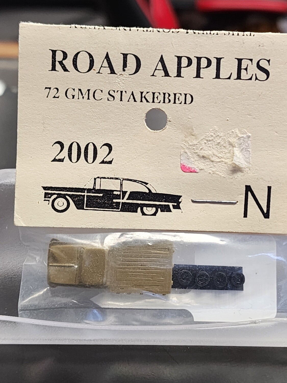 Lineside Models N #2002 72 GMC Stake bed Pick-up Kit