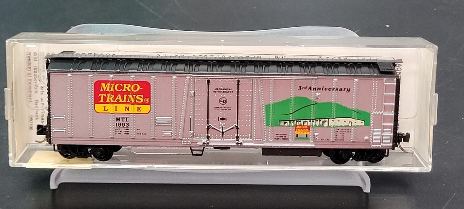 Used N Micro-Trains 70060 Micro-Trains 3rd Anniversary Box Car