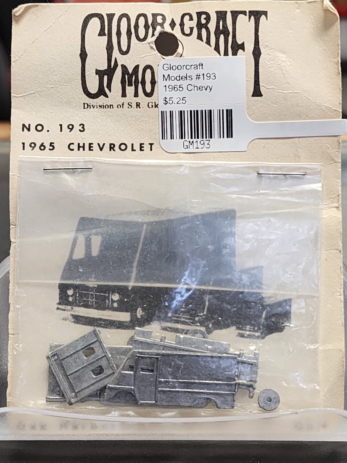 Gloorcraft Models #193 1965 Chevy Step Van Kit