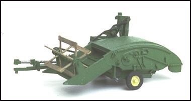 GHQ 54-008 N 1940 JD 12-A Harvester