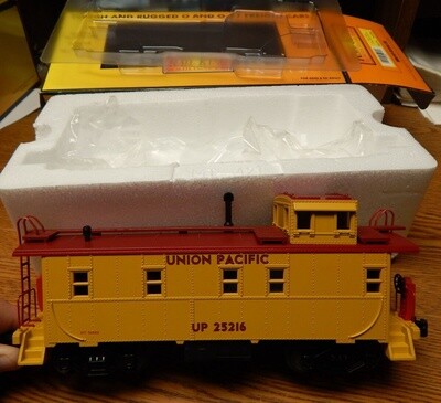 Used O MTH 30-4189C UP Offset Steel Caboose